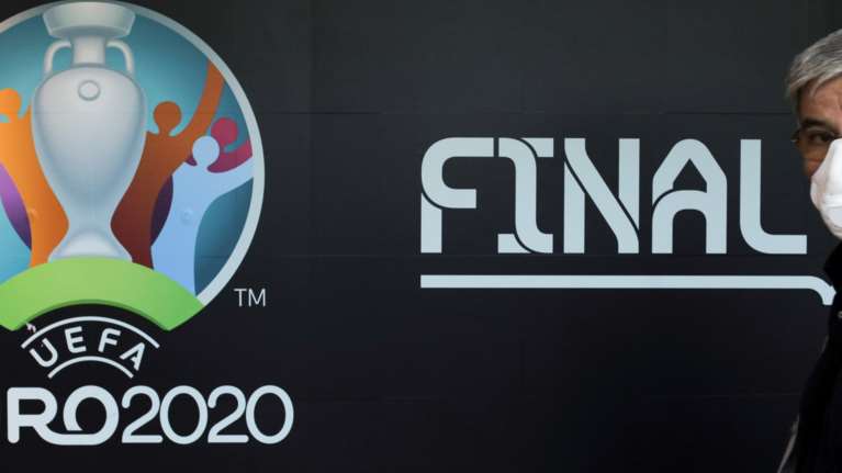 Κορονοϊός: Αναβάλλεται το Euro 2020 - Πάει για το καλοκαίρι του 2021
