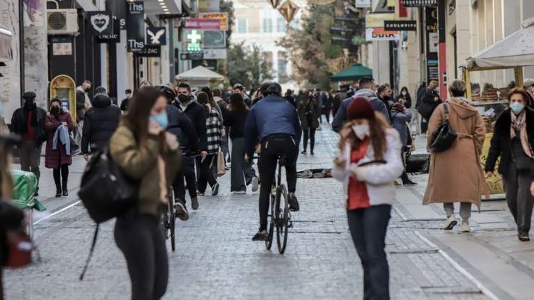 Γιατί η γρίπη είναι σε φάση αποκλιμάκωσης - Πότε λήγει η περίοδος συναγερμού
