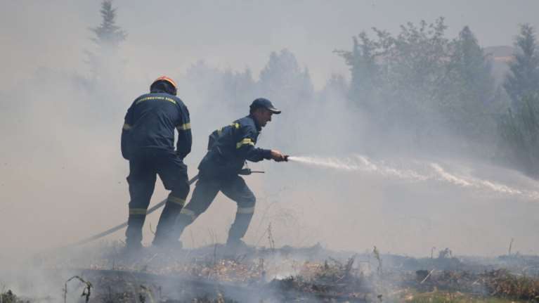 Σε πύρινο κλοιό η χώρα μέσα σε λίγες ώρες: Φωτιές σε Πέλλα, Κιλκίς, Θεσσαλονίκη, Λάρισα, Λιβαδειά, Αγρίνιο και Αρκαδία [εικόνες-βίντεο]