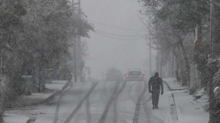Αγριεύει ο καιρός: "Να ετοιμάζουν αλυσίδες και οι κάτοικοι της Αττικής" λέει ο Καλλιάνος- Πού θα χτυπήσει το νέο κύμα κακοκαιρίας