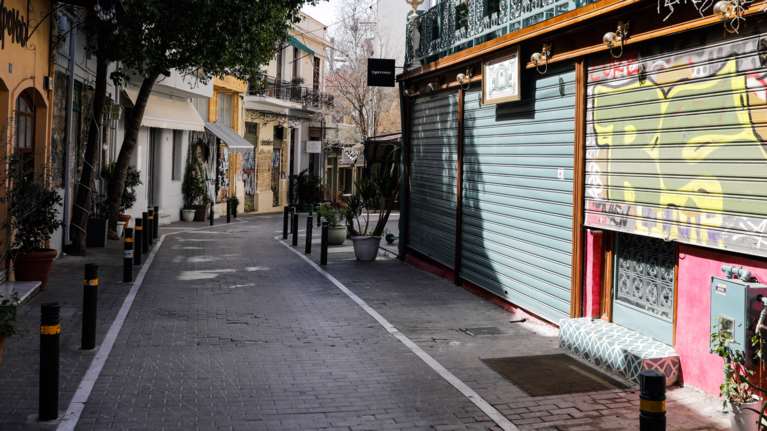 Επίδομα για 390.000 μισθωτούς σε επιχειρήσεις που κλείνουν λόγω κορονοϊού