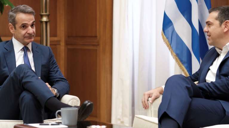 Κορονοϊός: Με βιντεοκλήση θα μιλήσει ο Μητσοτάκης με τους αρχηγούς - Τη Δευτέρα με Τσίπρα