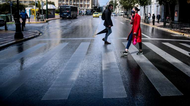 &quot;Βόμβα&quot; Θωμαΐδη: Σταθερή η διασπορά του κορονοϊού - Δεν προβλέπεται αποκλιμάκωση γρήγορα