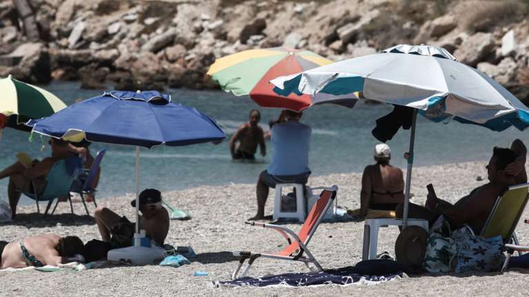 Καιρός: Αποχαιρετούν η αστάθεια και οι μπόρες - Μπαίνει το καλοκαίρι από Δευτέρα με 35άρια