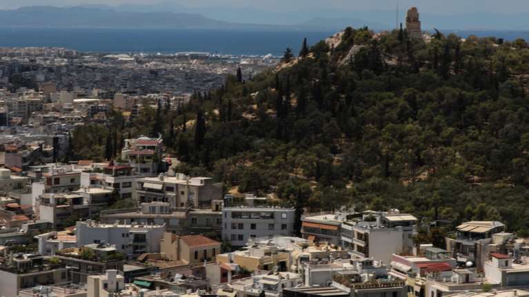 Λύση στο πρόβλημα της ακριβής στέγης ψάχνει η κυβέρνηση με το πρόγραμμα &quot;Ανακαινίζω-Νοικιάζω&quot; - Οι δικαιούχοι κι οι προϋποθέσεις