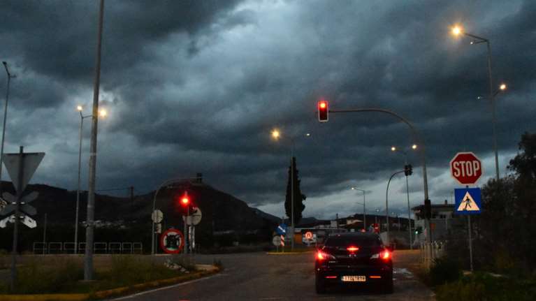 Έκτακτο δελτίο επιδείνωσης καιρού: Eρχεται κακοκαιρία &quot;εξπρές&quot; με βροχές, καταιγίδες και κεραυνούς