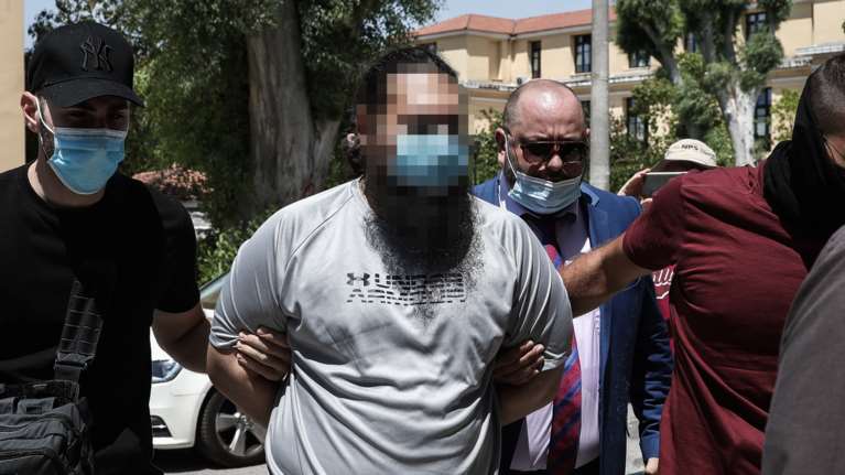 Μονή Πετράκη: Απόπειρα αυτοκτονίας έκανε ο πρώην ιερέας που είχε επιτεθεί με βιτριόλι σε 7 Μητροπολίτες [βίντεο]