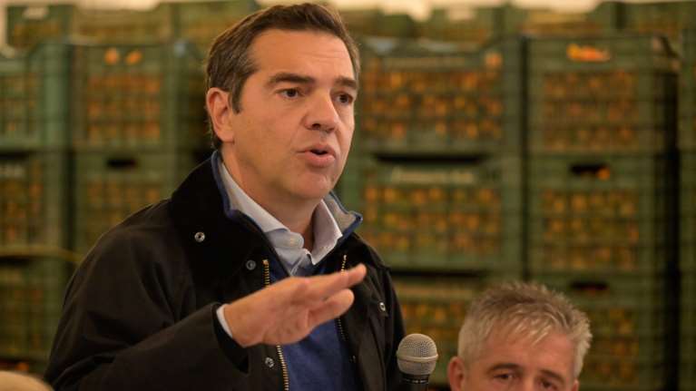 Τσίπρας σε αγρότες: &quot;Να σταματήσουμε την λεηλασία του δημόσιου πλούτου - Να ξαναφέρουμε τη δικαιοσύνη παντού&quot;