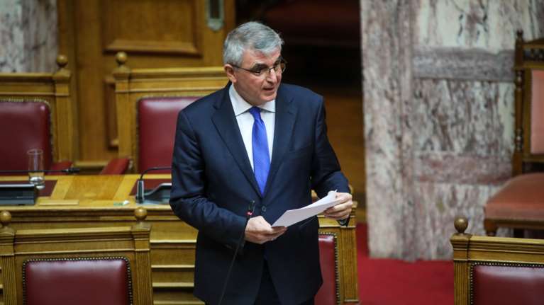 Τσακλόγλου: Τα επιδόματα που λαμβάνει μία νέα εργαζόμενη μητέρα φτάνουν συνολικά τα 11.000 ευρώ