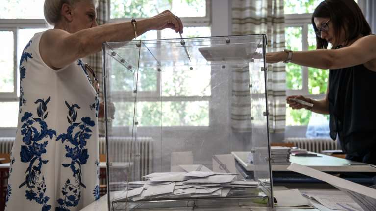 Ανάλυση Reuters για τις ελληνικές εκλογές: Οι επενδυτές προτιμούν Μητσοτάκη, δεν τρομάζει πια ο mainstream ΣΥΡΙΖΑ