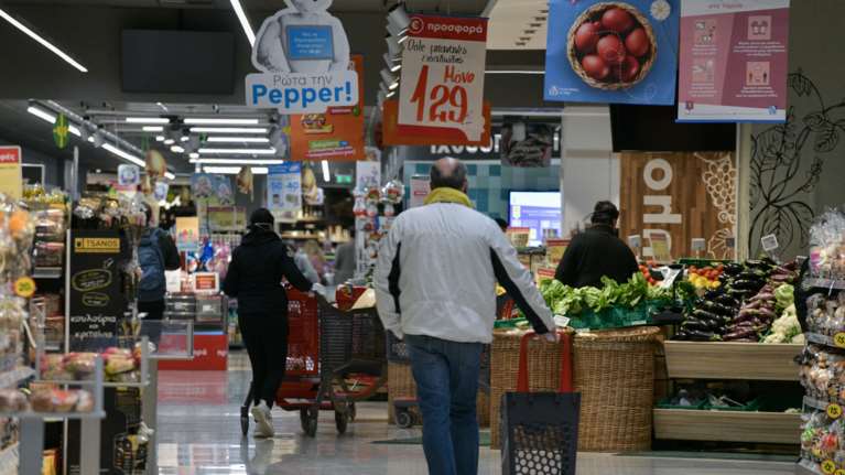Ωράριο καταστημάτων: Πώς λειτουργούν σήμερα, Μεγάλο Σάββατο, σούπερ μάρκετ και λιανεμπόριο