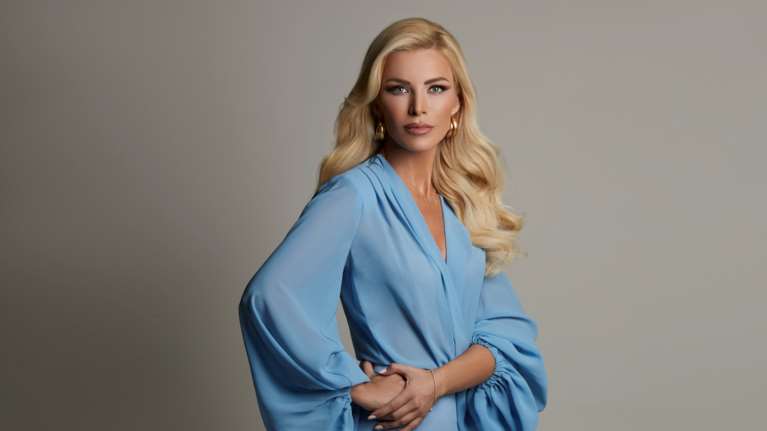 Κατερίνα Καινούργιου: Απάντησε για τον &quot;κρυφό έρωτα&quot; στην Αντίπαρο- &quot;Θα χαρεί η μαμά και ο μπαμπάς&quot; [Εικόνες]