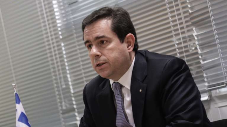 Μηταράκης: Χίλιοι μετανάστες προσπαθούν να μπουν κάθε μέρα από τον Έβρο