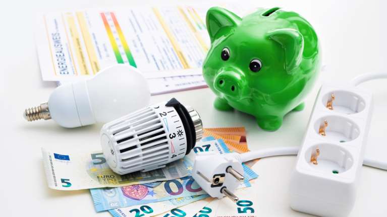 Πόσο θα πληρώσουμε για ρεύμα και καύσιμα τον Νοέμβριο - "Ασανσέρ" οι τιμές της ενέργειας