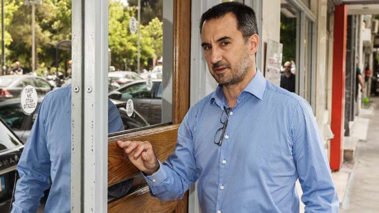 Άλέξης Χαρίτσης: Ζητά συσπείρωση γύρω από τον Τσίπρα - &quot;Απαιτείται από όλους σοβαρότητα&quot; το σχόλιο για τον Παπαδημούλη