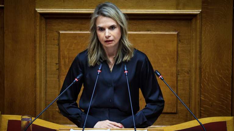 Αποστολάκη για &quot;κόκκινα δάνεια&quot;: Αισχροκέρδεια, ανισότητα, αδιαφάνεια - Δόγμα με ονοματεπώνυμο &quot;Κυριάκος Μητσοτάκης&quot;