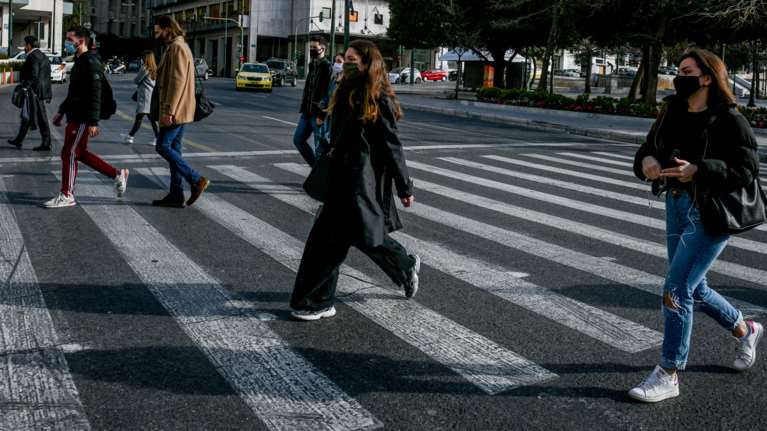 &quot;Ανάσα&quot; από ΥΠΟΙΚ: Παρατείνονται οι πληρωμές για χρέη στην εφορία - Ευνοϊκές ρυθμίσεις με έως 48 δόσεις