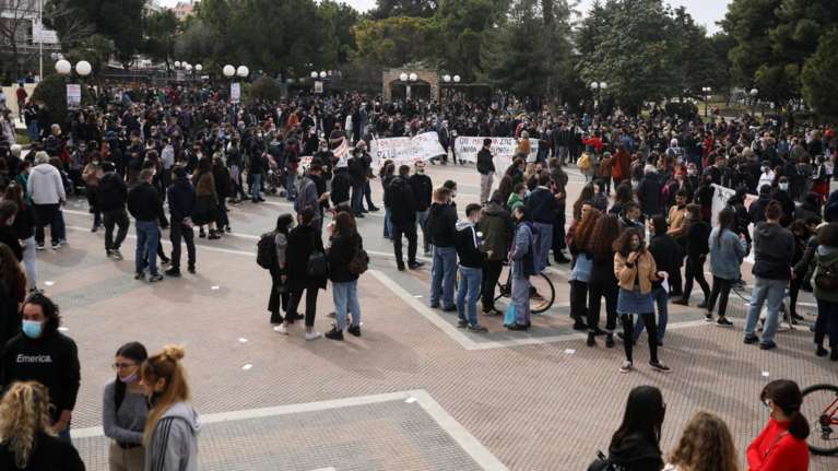 Συνέχεια κορονο-συγκεντρώσεων και σήμερα - &quot;Ο ΣΥΡΙΖΑ υπονομεύει την έξοδο από την υγειονομική κρίση&quot;