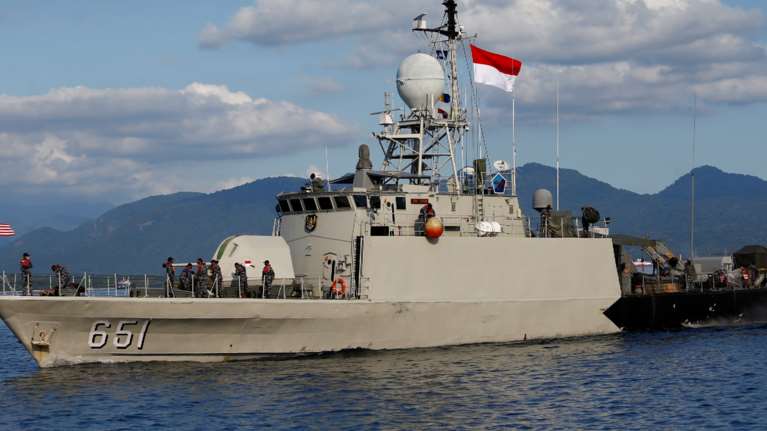 Βρήκαν συντρίμμια του χαμένου υποβρυχίου στην Ινδονησία: Χωρίς οξυγόνο τα 53 μέλη του πληρώματος