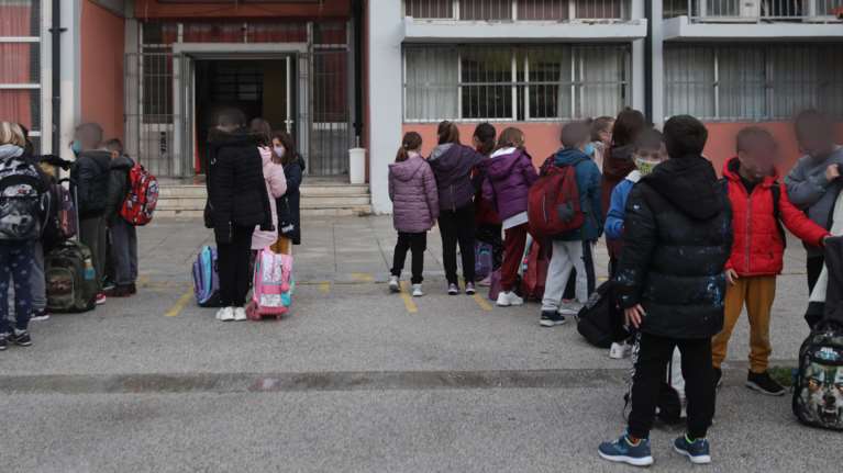 Κορονοϊός: Ανησυχία στα σχολεία - Πάνω από 43.000 τα κρούσματα στα παιδιά την τελευταία εβδομάδα