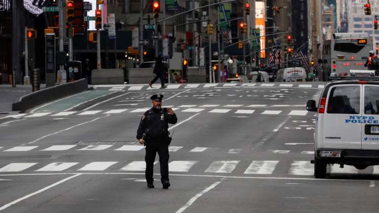 Κορονοϊός - Στο δρόμο της Ιταλίας και οι ΗΠΑ: 865 νεκροί σε 24 ώρες
