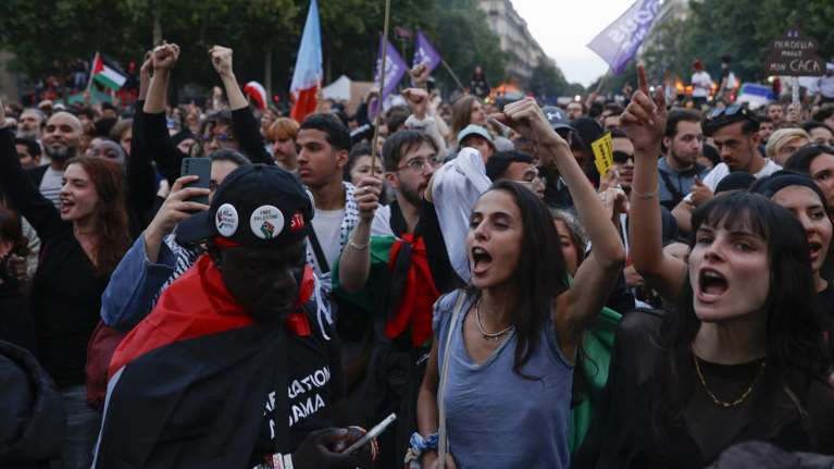 Η Γαλλία ψάχνεται μετά τις βουλευτικές εκλογές: Σενάρια, παζάρια και πολιτικό αδιέξοδο μετά τη νίκη της Αριστεράς