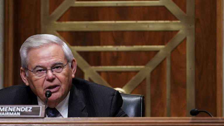 Νέο χτύπημα Μενέντεζ: Ο Ερντογάν απειλεί όπως ο Πούτιν, αλλά δεν θα δειλιάσουμε [βίντεο]