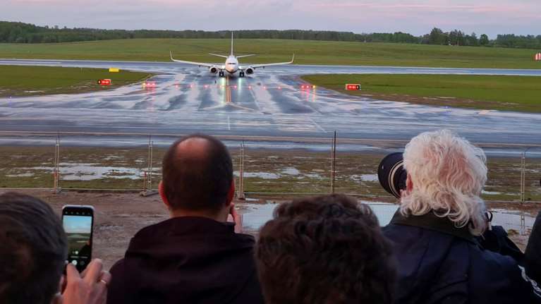 Ευρω-χαστούκι στη Λευκορωσία μετά την &quot;κρατική αεροπειρατεία&quot;: Αεροπορική απομόνωση και κυρώσεις από τη Σύνοδο Κορυφής
