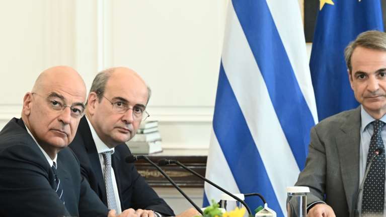 Ακρίβεια, θέρμανση, φοροδιαφυγή - Με ατζέντα καθημερινότητας ο Μητσοτάκης - Γιατί συντόμευσε το ταξίδι στην Κίνα