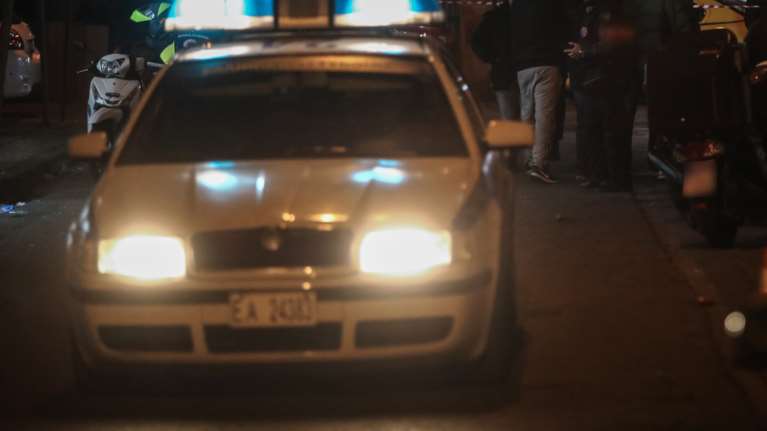 "Τι με κοιτάς έτσι;": Για ασήμαντη αφορμή η άγρια συμπλοκή με 20 άτομα σε κρητικό γλέντι στη Μεταμόρφωση