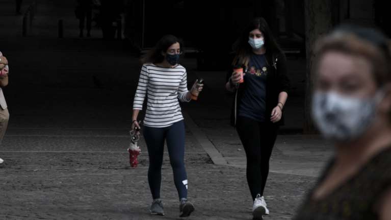 Κορονοϊός: Ραγδαία αύξηση κρουσμάτων σε Αττική και Θεσσαλονίκη - Έντονη ανησυχία για Ροδόπη, Λάρισα και Πέλλα