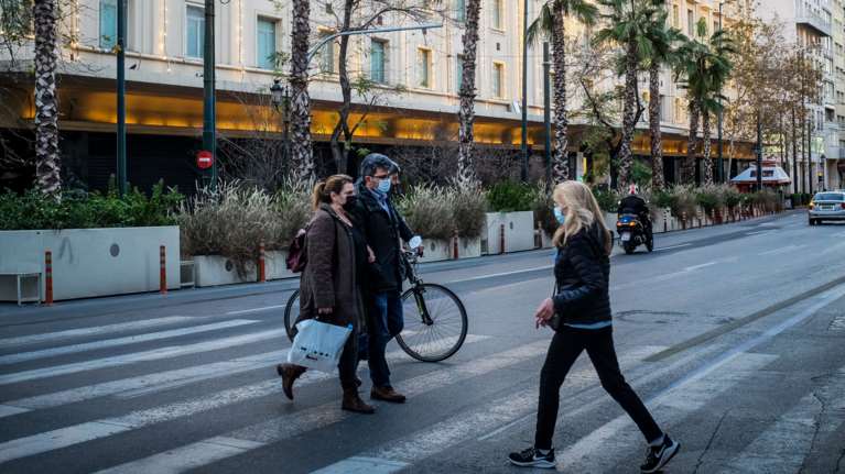 Κορονοϊός: Νέα μέτρα για την Αττική - Σενάριο για απαγόρευση κυκλοφορίας από τις 18:00 τα Σαββατοκύριακα