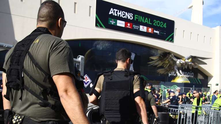 Conference League: Συνελήφθη 48χρονος κοντά στην OPAP Arena που είχε πάνω του μαχαίρι - Οπαδός της ΑΕΚ