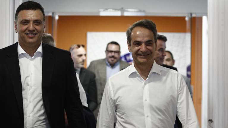 Συνάντηση Μητσοτάκη - Κικίλια στο Μαξίμου - Τέλος στα σενάρια απομάκρυνσής του από το υπουργείο