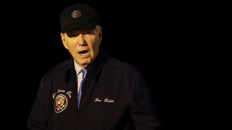 Μπάιντεν: Τώρα μιλά για ενορχηστρωμένη επίθεση εναντίον του - &quot;Δείχνει&quot; ως υπεύθυνους Ομπάμα και Πελόζι