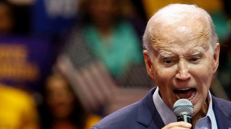 ΗΠΑ: Συνεχίζονται οι γκάφες από τον Μπάιντεν - Το tweet που κατέβηκε, τα σαρδάμ και ο θάνατος του γιου του [Βίντεο]