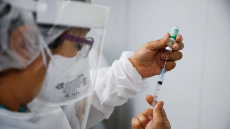 Κορονοϊός - ΗΠΑ: Χωρίς ζητήματα ασφαλείας τα εμβόλια Pfizer και Moderna