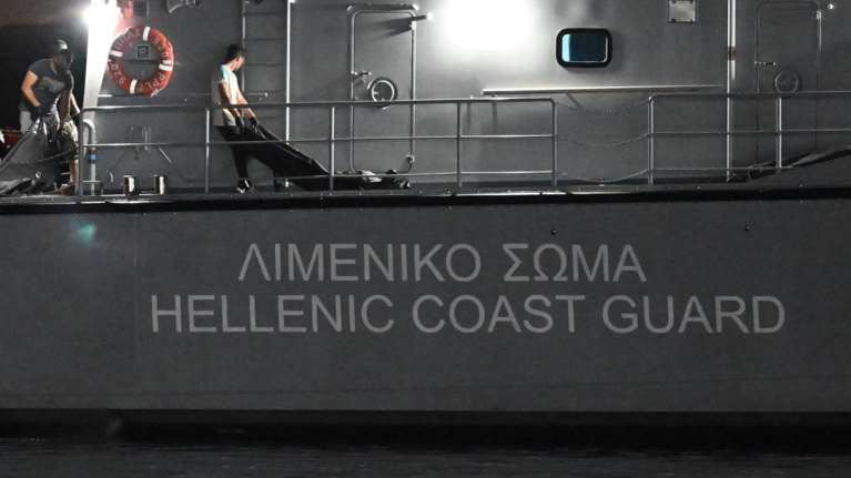 Ναυάγιο στην Πύλο: Από 20 έως 40 ετών οι εννέα Αιγύπτιοι διακινητές - Πήραν προθεσμία να απολογηθούν τη Δευτέρα