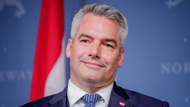 Σάλος στην Αυστρία με τον Καγκελάριο: &quot;Ας φάνε McDonald&#39;s, δεν είναι υγιεινά αλλά φθηνά&quot; είπε για τα παιδιά των φτωχών γονιών