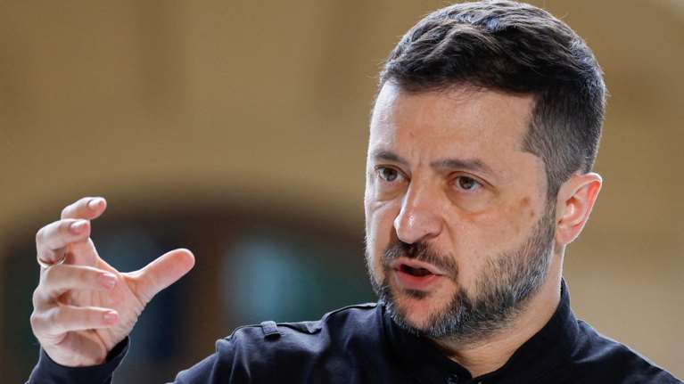 Ουκρανία: Ο Ζελένσκι ανακοίνωσε τη σύλληψη υπόπτου για τον φόνο του πρώην προέδρου του κοινοβουλίου