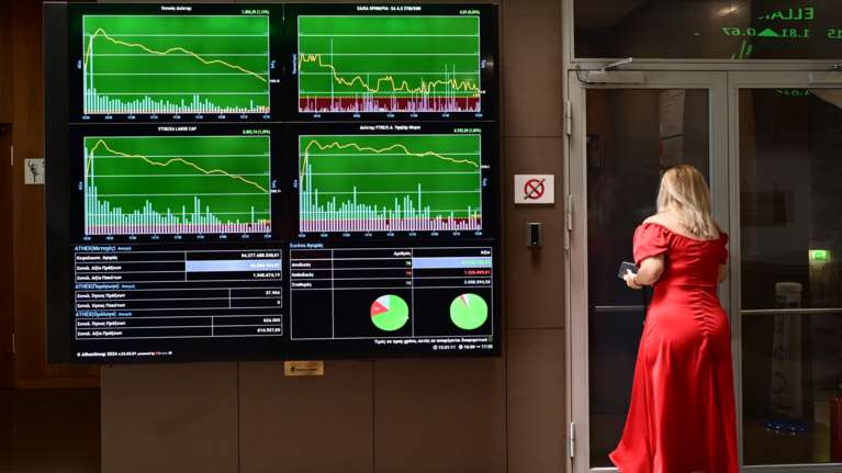 Στις αγορές με 10ετές ομόλογο βγαίνει αύριο το ελληνικό Δημόσιο