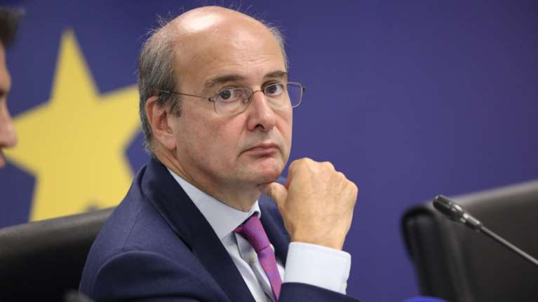 Κωστής Χατζηδάκης: Μέτρα για ευάλωτους και τη μεσαία τάξη