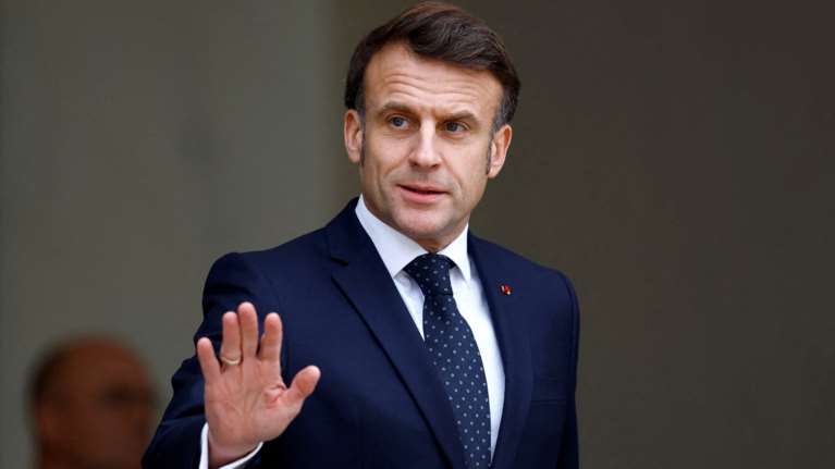 Στις ΗΠΑ ο Μακρόν: Οι προτάσεις στον Τραμπ για τον τερματισμό του πολέμου στην Ουκρανία