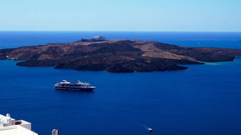 Μήνυμα 112 στη Σαντορίνη για κίνδυνο κατολισθήσεων λόγω των σεισμών - Απαγορεύεται η πρόσβαση σε τρεις περιοχές