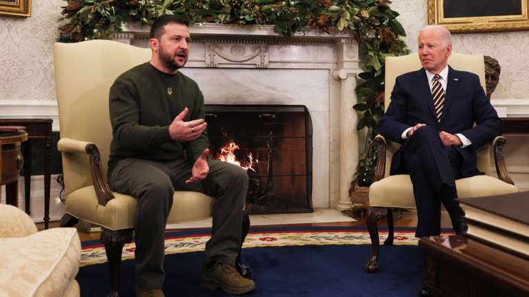 ΗΠΑ: Στον Λευκό Οίκο ο Ζελένσκι, συνάντηση με τον Τζο Μπάιντεν- &quot;Αποτελείται έμπνευση για τον υπόλοιπο πλανήτη&quot;