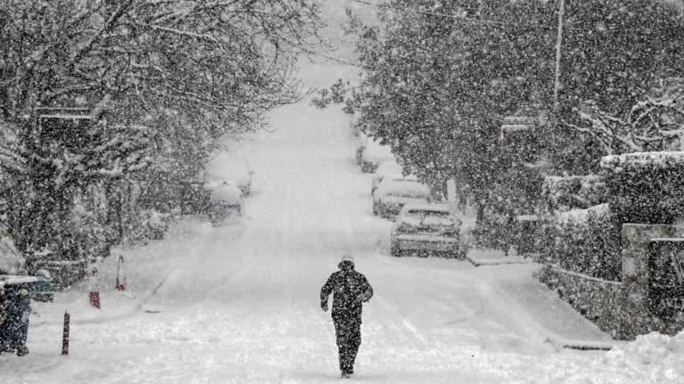 Κακοκαιρία: Εφθασε η &quot;Barbara&quot; - Χιονόπτωση σε Φλώρινα, Κοζάνη και Πτολεμαΐδα -  Live η πορεία της - Πώς θα εξελιχτεί