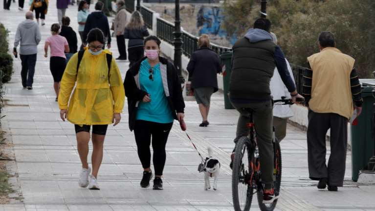 Lockdown: Τι αλλάζει από σήμερα - Γιατί οι λοιμωξιολόγοι είπαν όχι στη μετακίνηση από δήμο σε δήμο