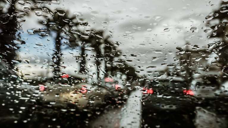 Έρχεται ιδιαίτερη επικίνδυνη κακοκαιρία με καταιγίδες και θυελλώδεις ανέμους από Δευτέρα - Η προειδοποίηση Μαρουσάκη