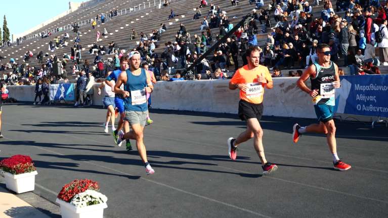 41ος Μαραθώνιος της Αθήνας: Ποιοι δρόμοι είναι κλειστοί - Αναλυτικά οι κυκλοφοριακές ρυθμίσεις