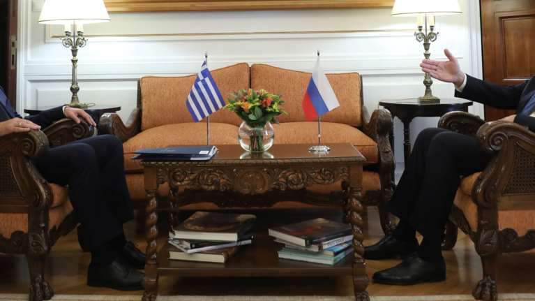 Δένδιας σε Λαβρόφ για Τουρκία: Η Ελλάδα είναι έτοιμη για όλα...- Τι σημαίνει η επίσκεψη του Ρώσου ΥΠΕΞ στην Ελλάδα